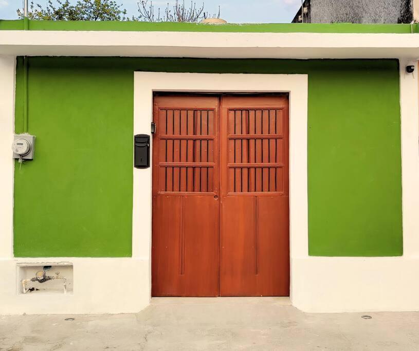 Casa Colibri Con Alberca En El Centro Apartment Mérida Exterior photo